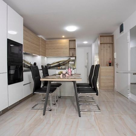 Апартамент За Гости Ивви-1 Apartamento Burgas Exterior foto