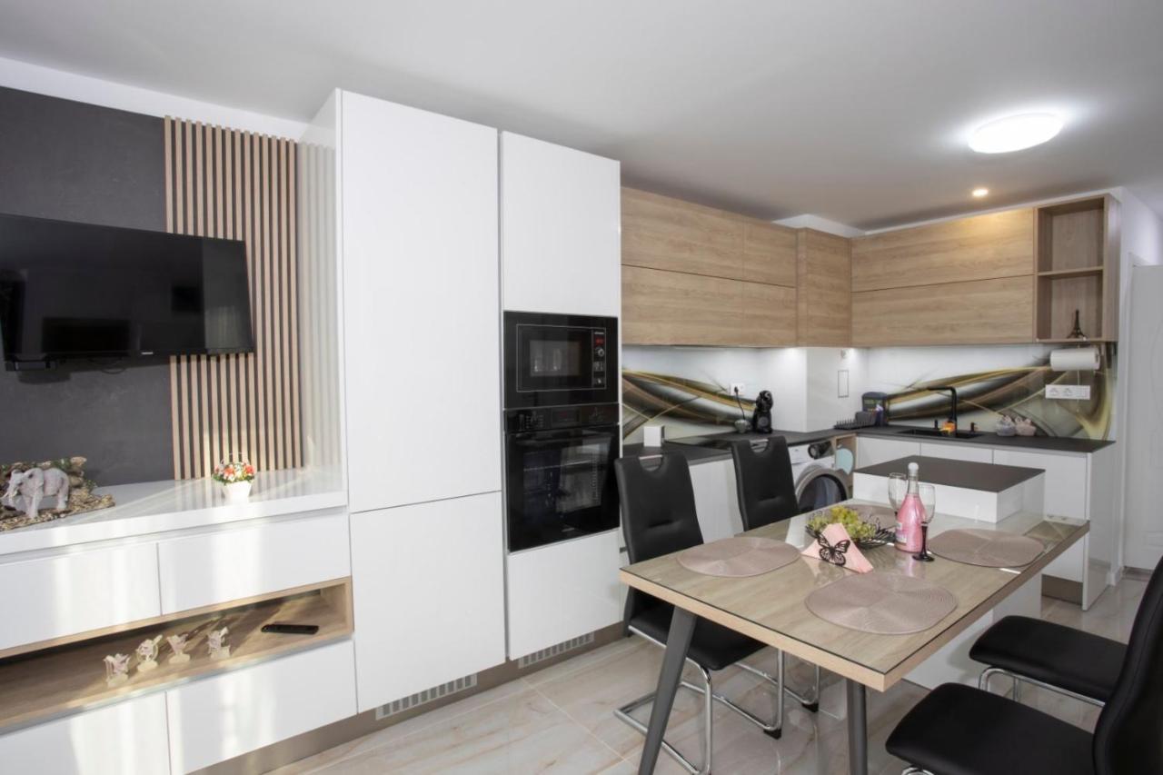 Апартамент За Гости Ивви-1 Apartamento Burgas Exterior foto